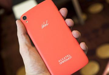 Alcatel OneTouch показала на IFA 2015  смартфон Idol 3C