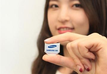 Увеличить время автономной работы часов Samsung Gear S2 позволила технология изготовления аккумуляторов произвольной формы