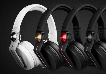 Наушники Pioneer DJ HDJ-700 для ди-джеев поддерживают подводимую мощность до 2000 мВт