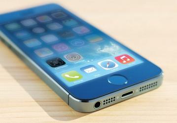 В декабре на некоторых рынках может появиться смартфон Apple iPhone 5s с 8 ГБ флэш-памяти