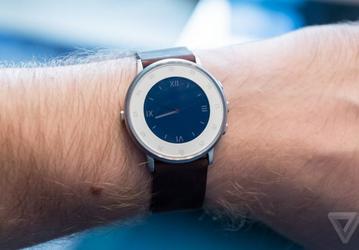 Представлены умные часы Pebble Time Round с круглым экраном и металлическим корпусом толщиной 7,5 мм
