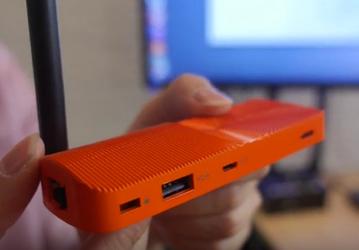 Микро-ПК MeLE PCG02U поставляется с ОС Ubuntu, напоминая об этом цветом корпуса