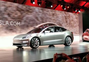 Tesla представила свой первый доступный электромобиль Tesla Model 3