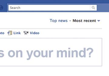 Пользовательская база Facebook растет, но люди размещают меньше публикаций