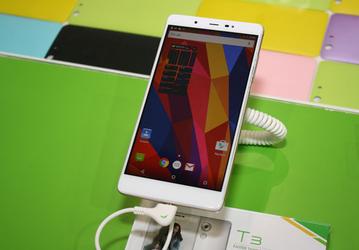 Смартфон Leagoo T3 оснащен десятиядерным CPU и ИК-излучателем