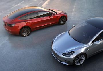Tesla ведет переговоры с LG и Samsung о поставках аккумуляторов и панелей OLED для электромобиля Model 3 