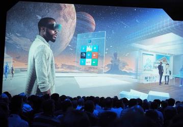 В 2017 году Windows 10 получит поддержку интерфейса Windows Holographic, который перенесёт привычное ПО в виртуальную реальность