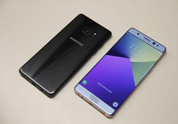 Samsung приостановила поставки смартфона Galaxy Note7 из-за нескольких случаев возгорания 