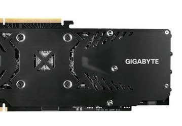 Видеокарта Gigabyte GeForce GTX 1080 Rock Edition G1.Gaming похожа на большинство флагманских моделей компании