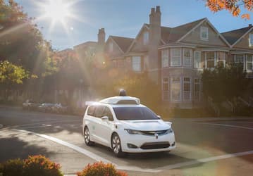 Fiat Chrysler Automobiles передаёт компании Waymo 100 беспилотных автомобилей Chrysler Pacifica