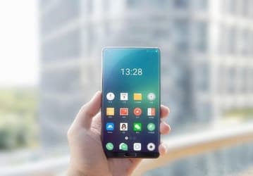 На новом изображении безрамочный смартфон Meizu похож на Xiaomi Mi Mix