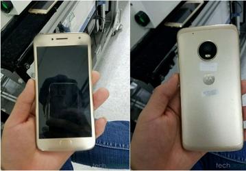 Появились «живые» фото смартфона Moto X нового поколения