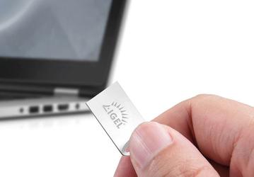 Производитель называет IGEL UD Pocket миниатюрным тонким клиентом