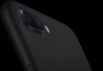Пользователи Apple iPhone 7 Plus столкнулись с неисправностью сдвоенной камеры