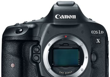 Представлена полнокадровая зеркальная камера Canon EOS-1D X Mark II