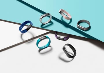 Fitbit Alta — новый трекер активности с множеством сменных браслетов, ориентированный на простых пользователей