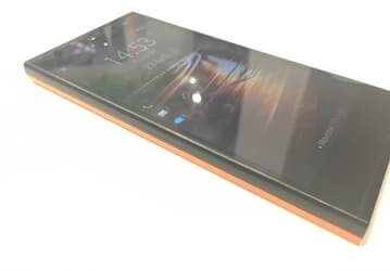 Финальную версию смартфона Intex Aqua Fish с Sailfish OS 2.0 показали на MWC 2016 (фото с выставки)