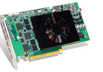 Видеокарта Matrox C900 позволяет подключить до девяти мониторов