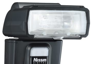 Вспышка Nissin i60A поддерживает управление по радио