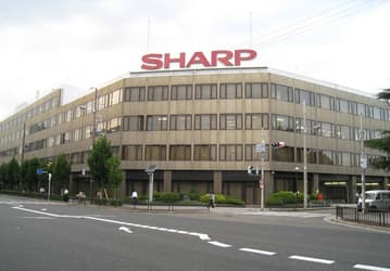 Очередной финансовый квартал Sharp снова завершился убытками и снижением доходов