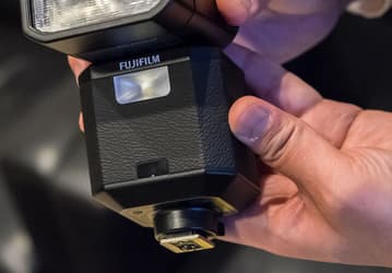 Fujifilm анонсировала выпуск внешней вспышки EF-X500 для камер серии X