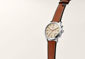 Умные часы Fossil Q54 не располагают экраном и внешне не отличаются от обычных механических моделей