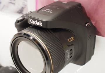 На CES замечена камера Kodak Astro Zoom AZ901 с 90-кратным зум-объективом
