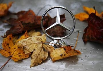 Mercedes-Benz сможет делать новый автомобиль E-Class более самоуправляемым, обновляя встроенное ПО
