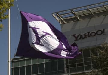 Yahoo подтверждает намерение сократить 15% персонала и продать «нестратегические активы» на сумму более 1 млрд долларов