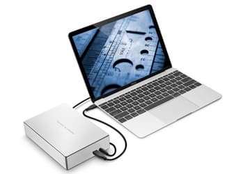 LaCie Chrome — внешний накопитель со скоростью записи 900 МБ/с, в корпусе которого располагается пара SSD в конфигурации RAID 0