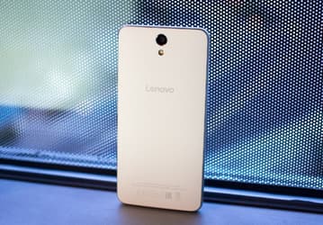 Смартфон Lenovo Vibe S1 Lite оснащён фронтальной вспышкой