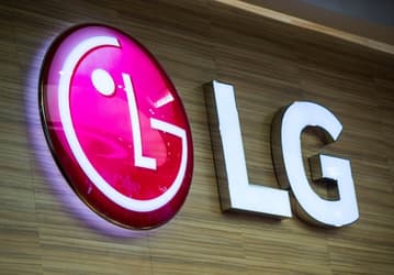 Смартфон LG G5 может получить дополнительный экран и разъем для подключения аппаратных модулей Magic Slot