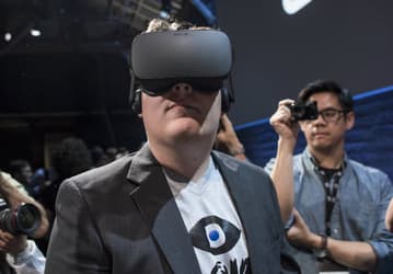 Создатель Oculus Rift все же предстанет перед судом