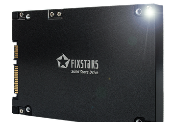 Fixstars SSD-13000M — твердотельный накопитель формата 2,5 дюйма объёмом 13 ТБ