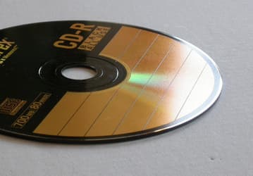 Imation продает свою штаб-квартиру и торговую марку Memorex 