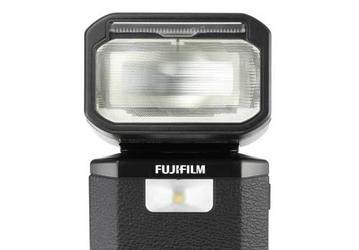 Появились новые изображения камеры Fujifilm X-T2, а также изображения вспышки Fujifilm EF-X500 и рукояток MHG-XT2 и VPB-XT2
