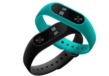 Спрос на браслет Xiaomi Mi Band 2 превышает предложение. Устройство появится в свободной продаже только в октябре