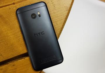 Аналитики считают, что в этом году HTC сможет отгрузить всего 1 млн смартфонов HTC 10