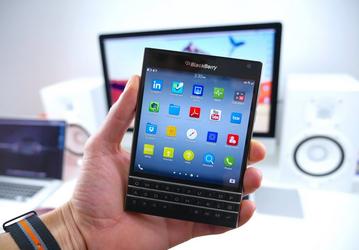 BlackBerry пока не отказывается от собственной ОС, но и не говорит о намерении выпустить новый смартфон с BB10