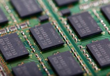 Цены на память DRAM достигли полуторалетнего максимума