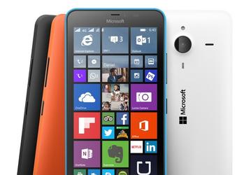 За год продажи смартфонов Microsoft Lumia  снизились почти втрое
