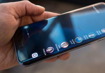 По итогам текущего квартала Samsung реализует около 15 млн флагманских смартфонов