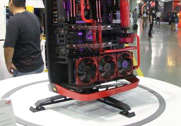 Корпус In Win X-Frame 2.0 имеет крестообразную станину