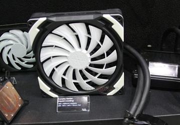 Конструкция системы жидкостного охлаждения SilverStone Tundra TD05 включает 160-миллиметровый вентилятор