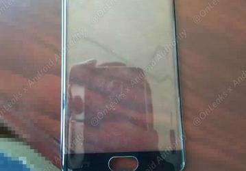 Фото фронтальной панели смартфона Samsung Galaxy Note7 указывает на наличие сканера радужной оболочки