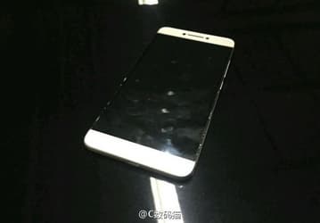 Заднюю панель смартфона LeEco Le 2 будет прикрывать стекло