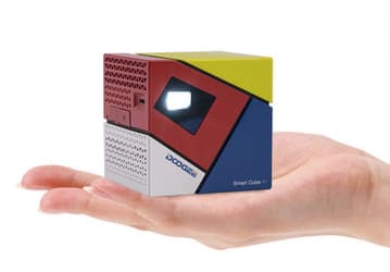 Беспроводной DLP-проектор в форме куба со стороной 62 мм Doogee Smart Cube P1 доступен за $169