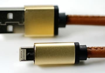 Кабель LMcable подходит для устройств с разъемами Lightning и micro-USB