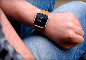 Fitbit обзавелась собственными разработками в области мобильных платёжных систем благодаря приобретению активов Coin