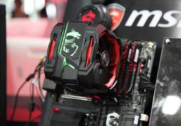 MSI показала массивный процессорный охладитель с парой 120-миллиметровых вентиляторов 